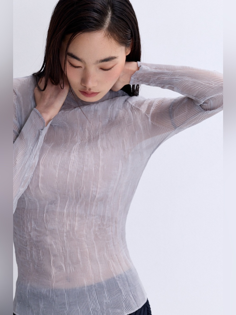 Light gray sheer pleated mock neck long sleeve top - Picture 4 of 4